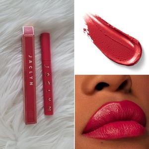 NEW Jaclyn Lip Cushion Liquid Lipstick